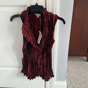 Stretchy formal vest.  Irridescent burgundy.  Large. NWT